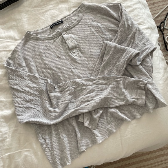 Brandy Melville Waffle Knit Crop - Picture 1 of 2